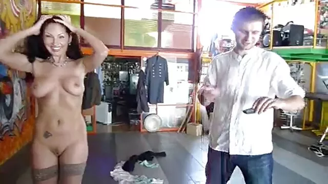 Zuzinka بدء استمناء في الحمام افلام جنسيه اجنبيه