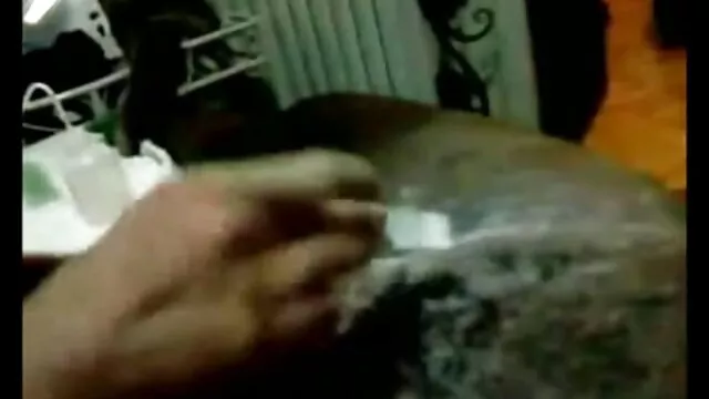 حليب. فالنتينا الاندفاع الرجيج تحميل سكس اجنبيه لها L. على كرسي