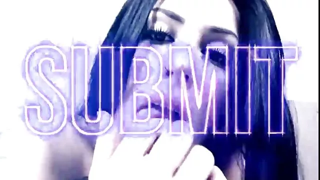 لقد وضعته افلام سكس اجنبية كاملة في فمها دون تردد