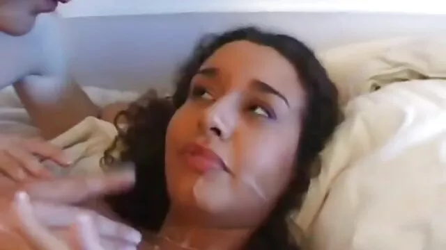 الحلو مقاطع افلام اجنبيه ساخنه الحلو من ناحية الوظيفة مع اثنين من الديك في وقت واحد
