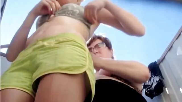 كيلي كابوني الرجيج قبالة المسبح مقاطع سكس من الافلام الاجنبيه