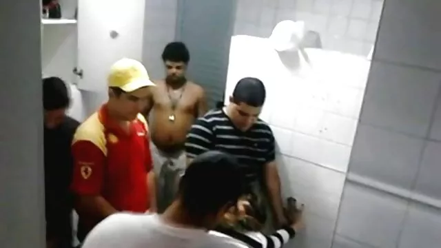 سمنة تمتص الناس سكسى اجنبية و creampie