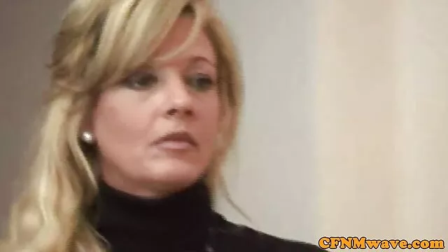 ملاك فيكي مع صديقة ارضاء أصلع مفتول افلام اجنبية بورنو العضلات