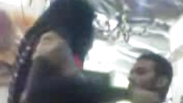 اثنين الكلبات محاولة الجنس افلام اجنبية سكس فيديو الشرجي مع رجل